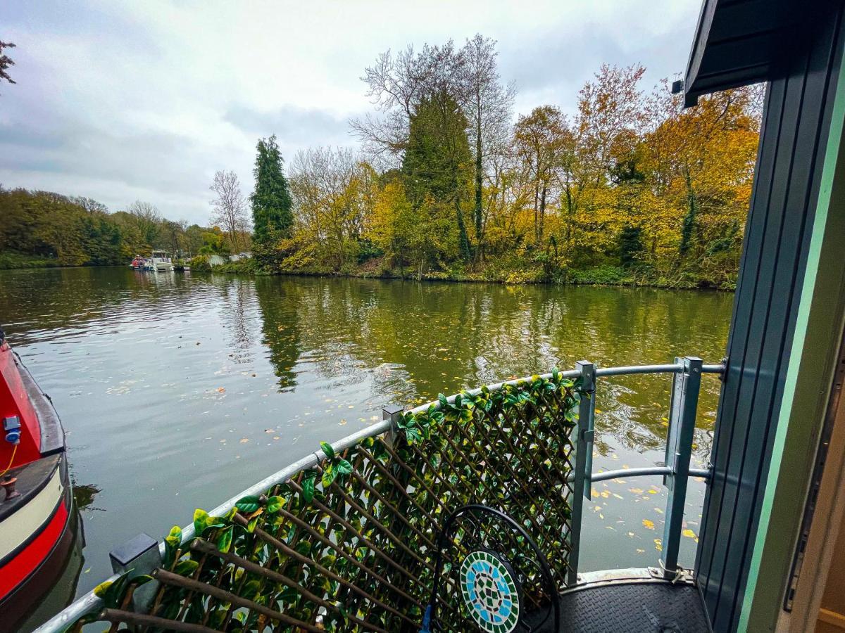 דירות Lady Florence, Maidstone A Unique River Boat With Castle Views מראה חיצוני תמונה